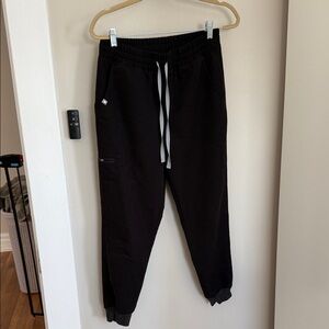Black Jogger scrubs